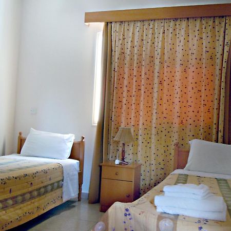 Rododafni Villas Χλώρακα Εξωτερικό φωτογραφία
