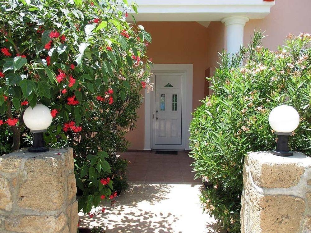 Rododafni Villas Χλώρακα Εξωτερικό φωτογραφία