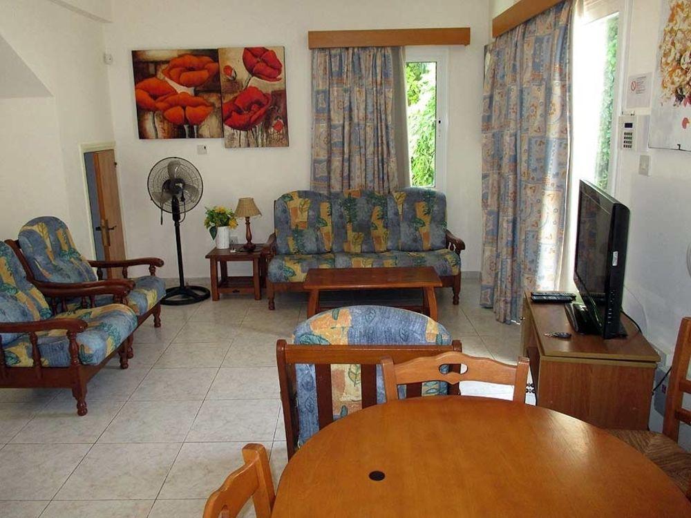 Rododafni Villas Χλώρακα Εξωτερικό φωτογραφία
