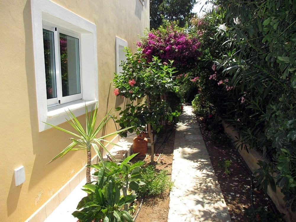 Rododafni Villas Χλώρακα Εξωτερικό φωτογραφία